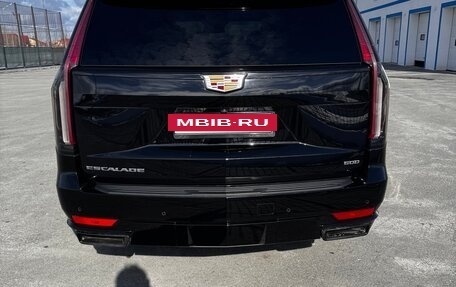Cadillac Escalade V, 2023 год, 12 700 000 рублей, 3 фотография