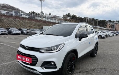 Chevrolet Trax, 2022 год, 1 270 000 рублей, 2 фотография