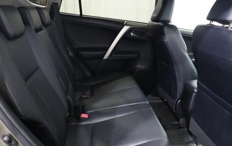 Toyota RAV4, 2014 год, 2 099 000 рублей, 21 фотография