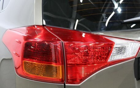 Toyota RAV4, 2014 год, 2 099 000 рублей, 23 фотография