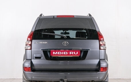 Toyota Land Cruiser Prado 120 рестайлинг, 2004 год, 1 649 000 рублей, 6 фотография