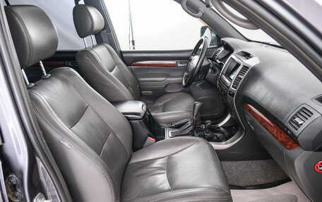 Toyota Land Cruiser Prado 120 рестайлинг, 2004 год, 1 649 000 рублей, 14 фотография