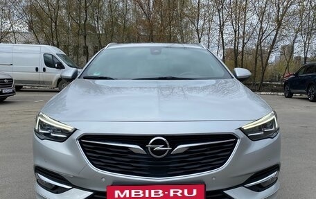 Opel Insignia II рестайлинг, 2019 год, 1 800 000 рублей, 2 фотография