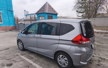 Honda Freed II, 2019 год, 1 050 000 рублей, 5 фотография
