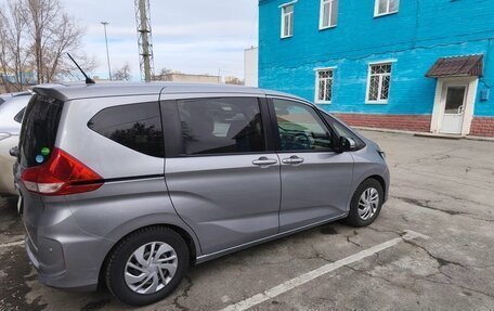 Honda Freed II, 2019 год, 1 050 000 рублей, 9 фотография