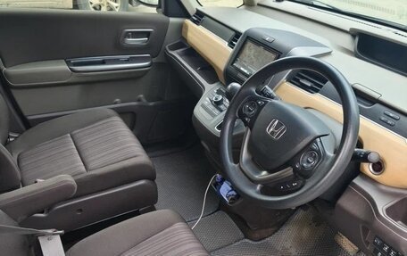 Honda Freed II, 2019 год, 1 050 000 рублей, 12 фотография