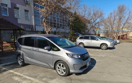 Honda Freed II, 2019 год, 1 050 000 рублей, 15 фотография