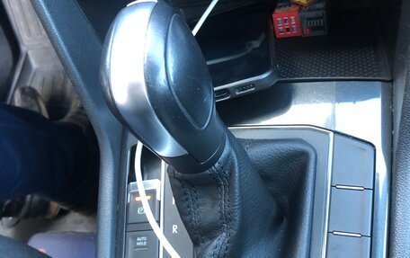 Volkswagen Tiguan II, 2020 год, 2 200 000 рублей, 11 фотография