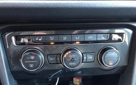 Volkswagen Tiguan II, 2020 год, 2 200 000 рублей, 13 фотография