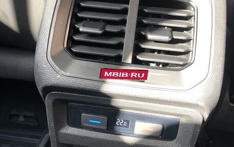 Volkswagen Tiguan II, 2020 год, 2 200 000 рублей, 19 фотография