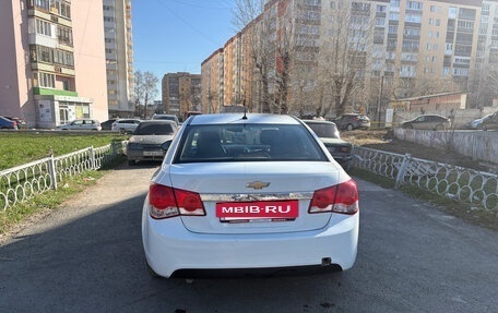 Chevrolet Cruze II, 2013 год, 650 000 рублей, 9 фотография