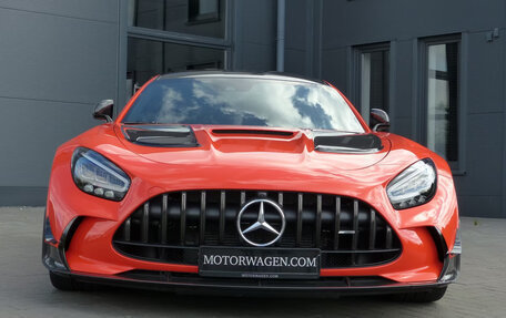 Mercedes-Benz AMG GT I рестайлинг, 2023 год, 42 000 000 рублей, 2 фотография