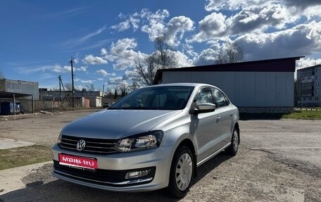 Volkswagen Polo VI (EU Market), 2013 год, 657 000 рублей, 1 фотография