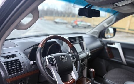 Toyota Land Cruiser Prado 150 рестайлинг 2, 2010 год, 2 850 000 рублей, 1 фотография