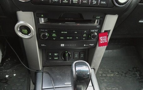 Toyota Land Cruiser Prado 150 рестайлинг 2, 2012 год, 2 599 999 рублей, 13 фотография