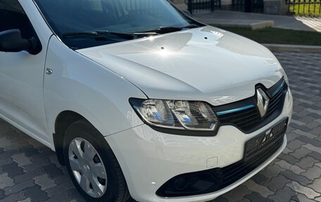 Renault Logan II, 2015 год, 745 000 рублей, 4 фотография