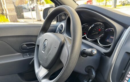 Renault Logan II, 2015 год, 745 000 рублей, 18 фотография