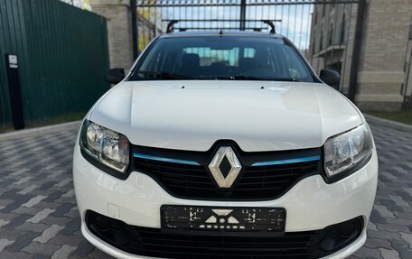Renault Logan II, 2015 год, 745 000 рублей, 6 фотография