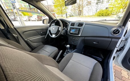 Renault Logan II, 2015 год, 745 000 рублей, 20 фотография