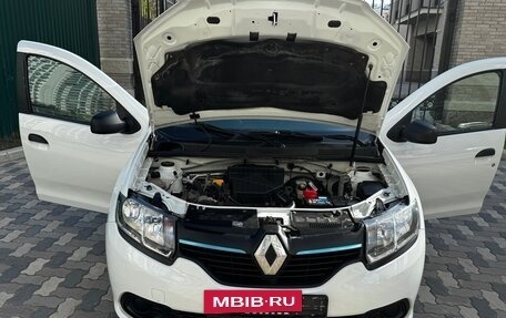 Renault Logan II, 2015 год, 745 000 рублей, 28 фотография