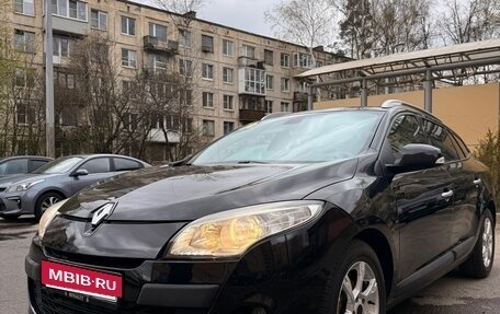 Renault Megane III, 2010 год, 650 000 рублей, 2 фотография