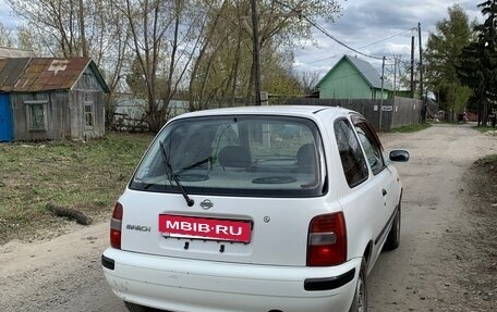 Nissan March II, 1999 год, 190 000 рублей, 3 фотография