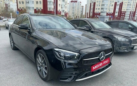 Mercedes-Benz E-Класс, 2022 год, 3 449 000 рублей, 3 фотография