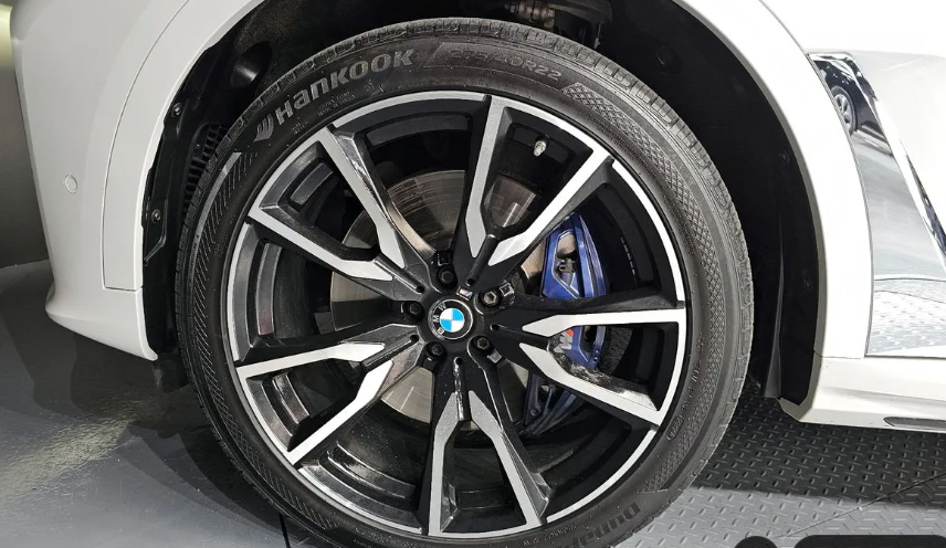 BMW X7 G07, 2022 год, 9 640 000 рублей, 3 фотография