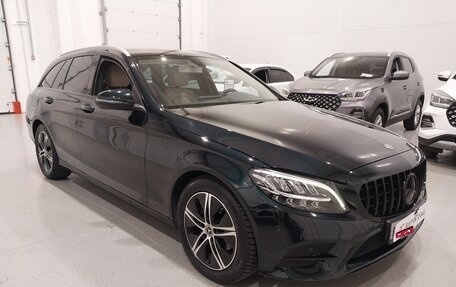 Mercedes-Benz C-Класс, 2019 год, 2 350 000 рублей, 2 фотография