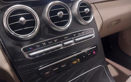 Mercedes-Benz C-Класс, 2019 год, 2 350 000 рублей, 17 фотография