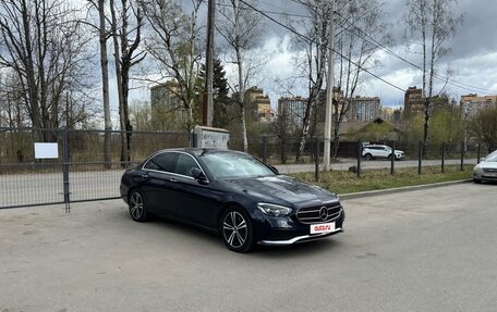 Mercedes-Benz E-Класс, 2021 год, 4 000 000 рублей, 2 фотография