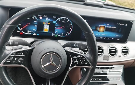 Mercedes-Benz E-Класс, 2021 год, 4 000 000 рублей, 5 фотография