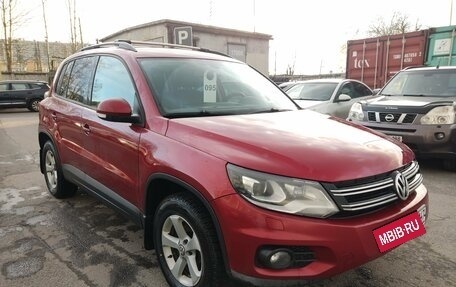 Volkswagen Tiguan I, 2011 год, 899 000 рублей, 3 фотография
