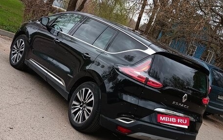 Renault Espace V рестайлинг, 2017 год, 1 800 000 рублей, 4 фотография