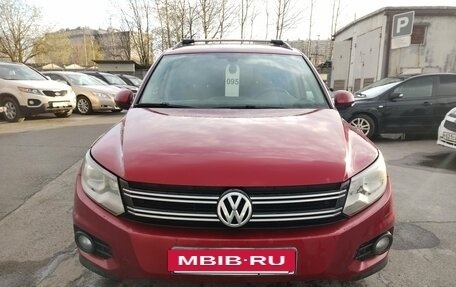 Volkswagen Tiguan I, 2011 год, 899 000 рублей, 2 фотография