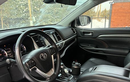 Toyota Highlander III, 2019 год, 4 195 000 рублей, 6 фотография