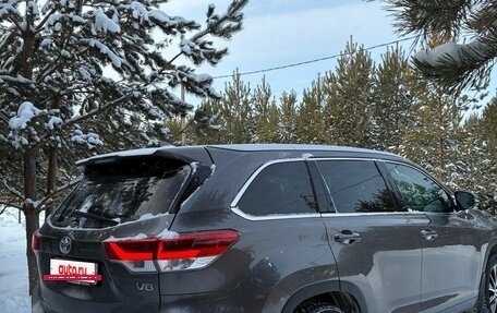 Toyota Highlander III, 2019 год, 4 195 000 рублей, 4 фотография