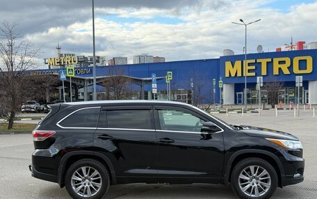 Toyota Highlander III, 2014 год, 1 790 000 рублей, 3 фотография