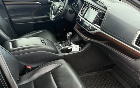 Toyota Highlander III, 2014 год, 1 790 000 рублей, 8 фотография