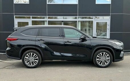 Toyota Highlander, 2026 год, 6 100 000 рублей, 4 фотография