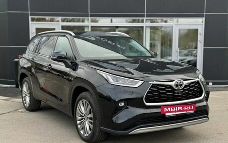 Toyota Highlander, 2026 год, 6 100 000 рублей, 3 фотография