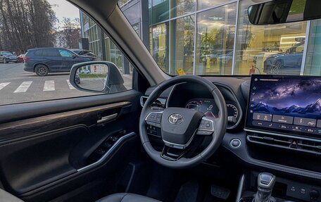 Toyota Highlander, 2026 год, 6 100 000 рублей, 11 фотография