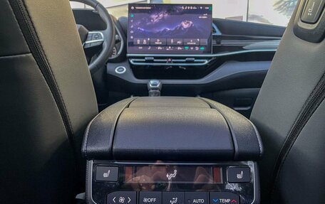 Toyota Highlander, 2026 год, 6 100 000 рублей, 20 фотография