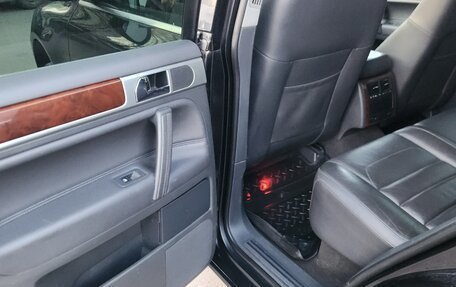 Volkswagen Touareg III, 2008 год, 1 080 000 рублей, 20 фотография