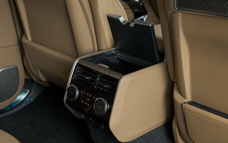 Land Rover Range Rover IV рестайлинг, 2026 год, 27 500 000 рублей, 23 фотография