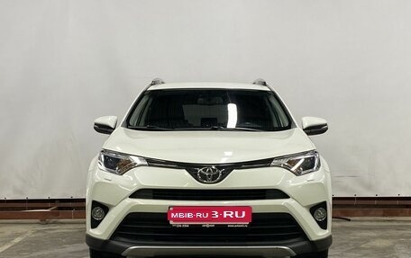 Toyota RAV4, 2017 год, 2 549 000 рублей, 2 фотография