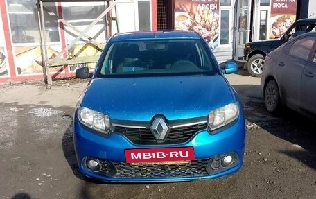 Renault Sandero II рестайлинг, 2015 год, 465 000 рублей, 2 фотография