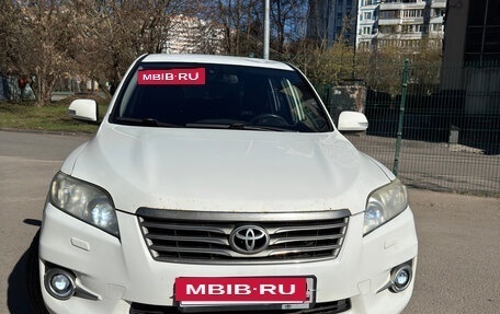 Toyota RAV4, 2011 год, 1 100 000 рублей, 2 фотография