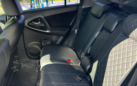 Toyota RAV4, 2011 год, 1 100 000 рублей, 13 фотография