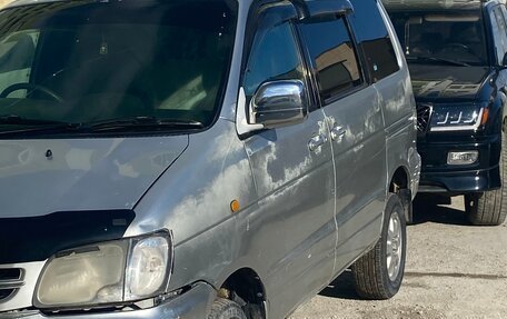 Toyota Town Ace III, 2001 год, 390 000 рублей, 2 фотография